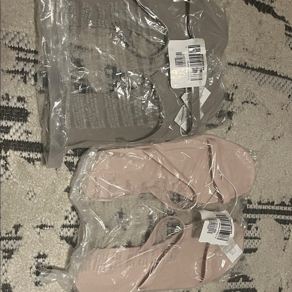 Old Navy Pink and Gray Women's Sandals